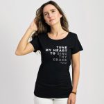 TRICOU DE DAMĂ "TUNE MY HEART" TYPO